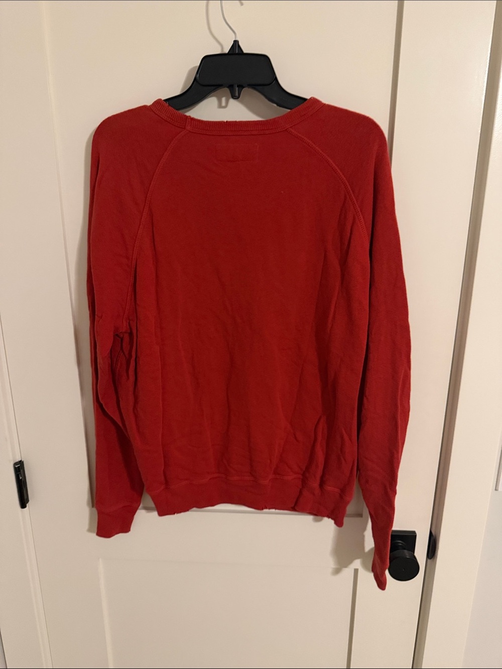 WORN ONCE THE GREAT COLLEGE SWEATSHIRT - Picture 3 of 3